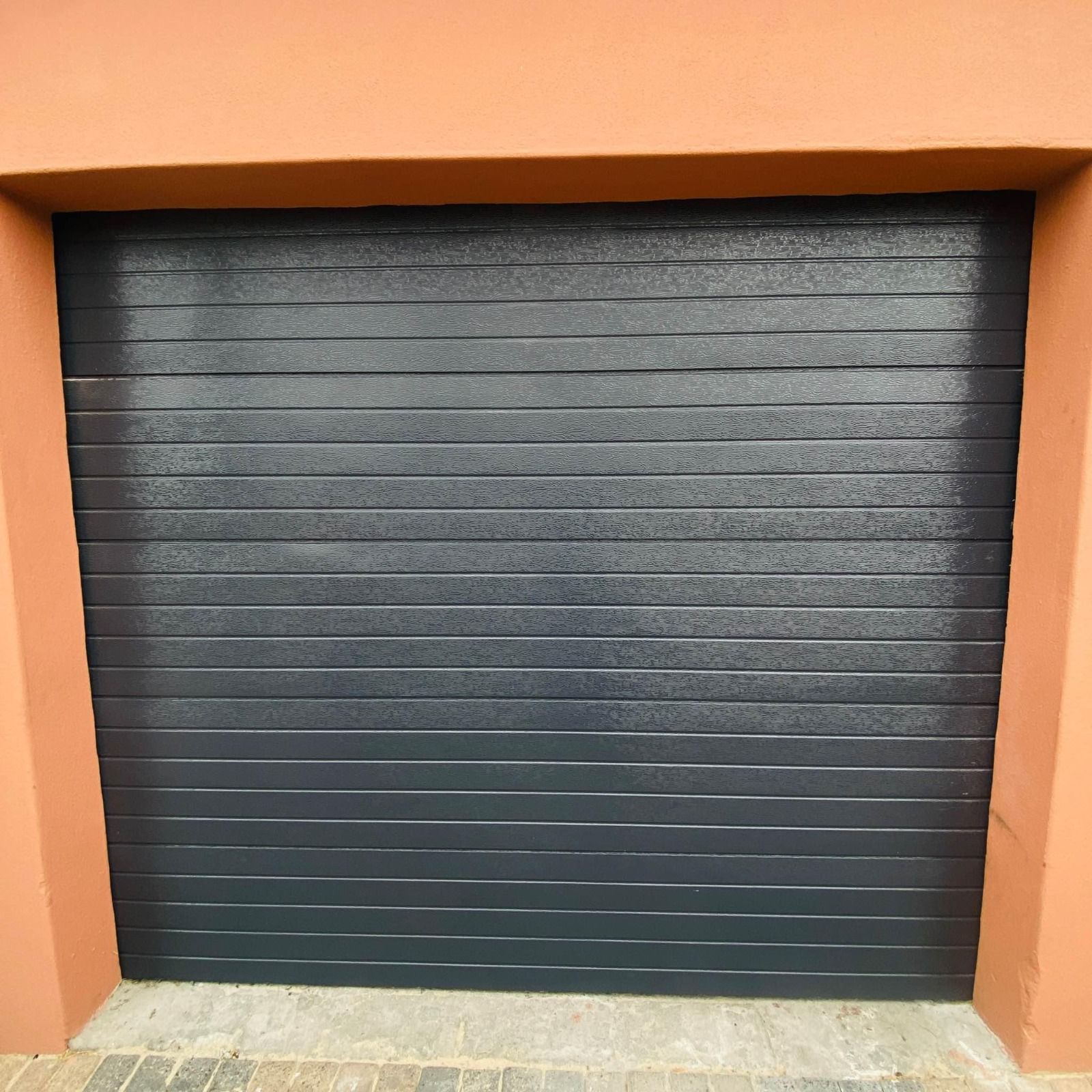 garage door208